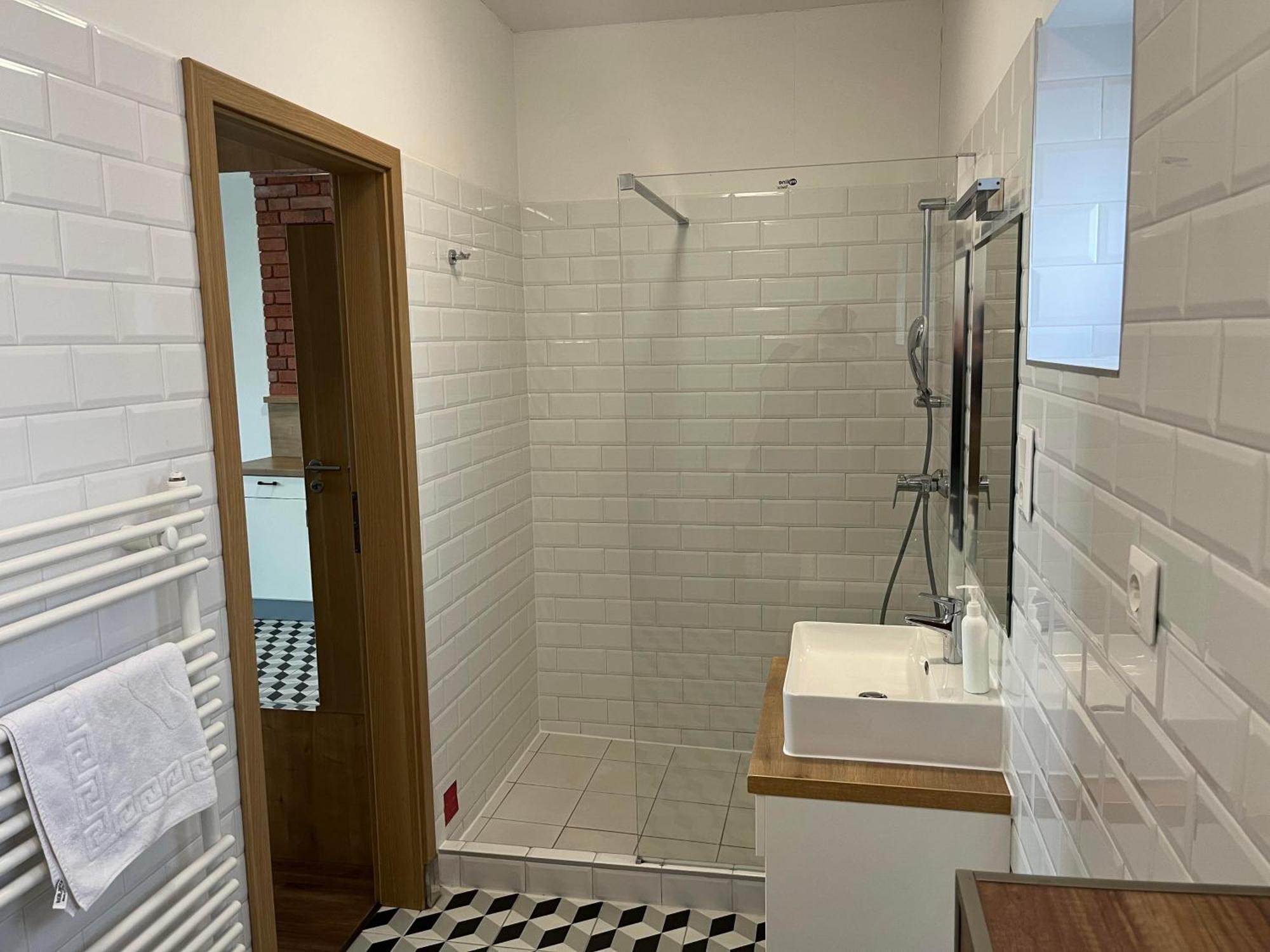 Berill Crystal Apartman Шарвар Экстерьер фото
